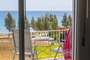 Protaras H2O Seafront Suite
