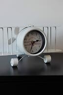 Trendy Apartment Wola by Renters