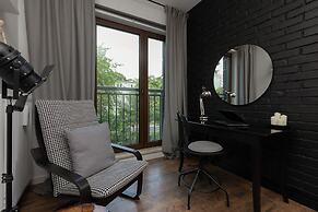 Trendy Apartment Wola by Renters