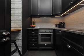 Trendy Apartment Wola by Renters