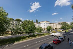 Trendy Apartment Wola by Renters