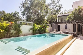 Magnificent Apartment Pool Gym
