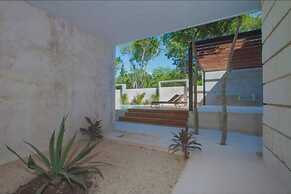 Magnificent Apartment Pool Gym