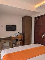 Canary Hotel