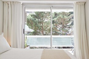 Shinny 2 bedrooms apartment