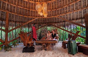 Sensations Eco-Chic Hotel