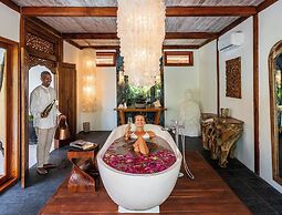 Sensations Eco-Chic Hotel