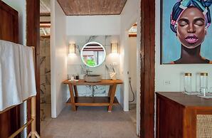 Sensations Eco-Chic Hotel
