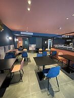 Eleven by Warren Collection