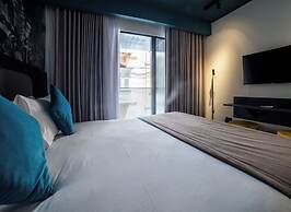 Eleven by Warren Collection