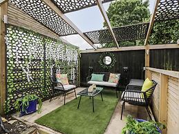 2 Dewars Farm Cottages