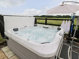 2 Dewars Farm Cottages