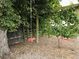 2 Dewars Farm Cottages