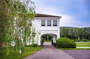Blackberry River Inn