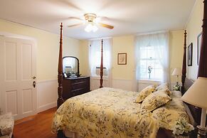 Blackberry River Inn