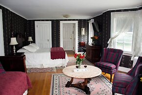 Blackberry River Inn