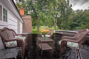Blackberry River Inn