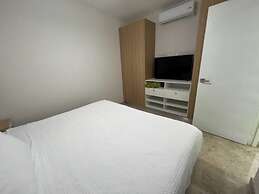 Spectacular Apartment Bridge Pool