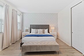 1600 Herrons Green Path