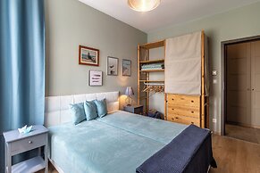 Lake Side Luxury – Steps to the Lake Lela