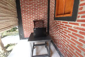 OYO 92618 Hotel Mareje Sariguna