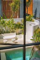 Villa Tiny - Close to Nyanyi Beach