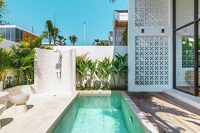 Villa Tiny - Close to Nyanyi Beach