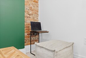 Cozy Comfortable and Quiet Suites LL