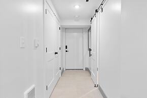 Cozy Comfortable and Quiet Suites LL