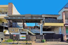 OYO Life 92651 Meir E-homestay Syariah