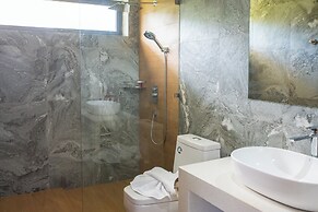 BLUE BUTTERFLY Luxury Pool Villa by Blue Mountain Villas