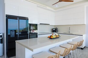 BLUE BUTTERFLY Luxury Pool Villa by Blue Mountain Villas