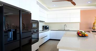 BLUE BUTTERFLY Luxury Pool Villa Koh Samui