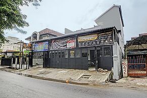 OYO 92721 Planet Guest House Syariah