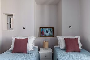 Fotiadis Family Luxury Suites by Konnect