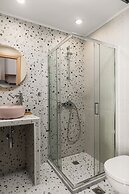 Fotiadis Family Luxury Suites by Konnect