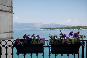 Fotiadis Family Luxury Suites by Konnect