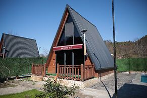 Engreens Suit Bungalov