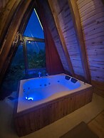 Engreens Suit Bungalov