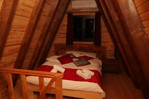 Engreens Suit Bungalov