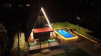 Engreens Suit Bungalov