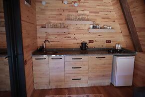 Engreens Suit Bungalov