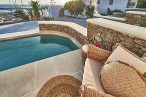 Aqua Mykonos Suites - Adults Only