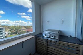 Spacious One Bedroom Apartment- With Large Balcony