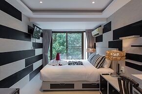 Peaceful retreat at Kalim Bay by Lofty