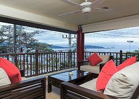 Peaceful retreat at Kalim Bay by Lofty