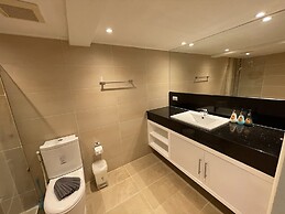 Peaceful retreat at Kalim Bay by Lofty