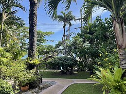 Peaceful retreat at Kalim Bay by Lofty