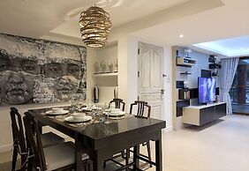 Peaceful retreat at Kalim Bay by Lofty