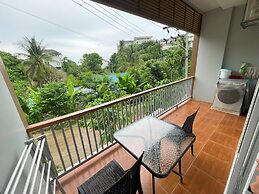 Apartment at Palmetto Condo by Lofty